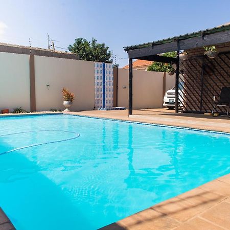 Casa Da Noleen Matola Bagian luar foto