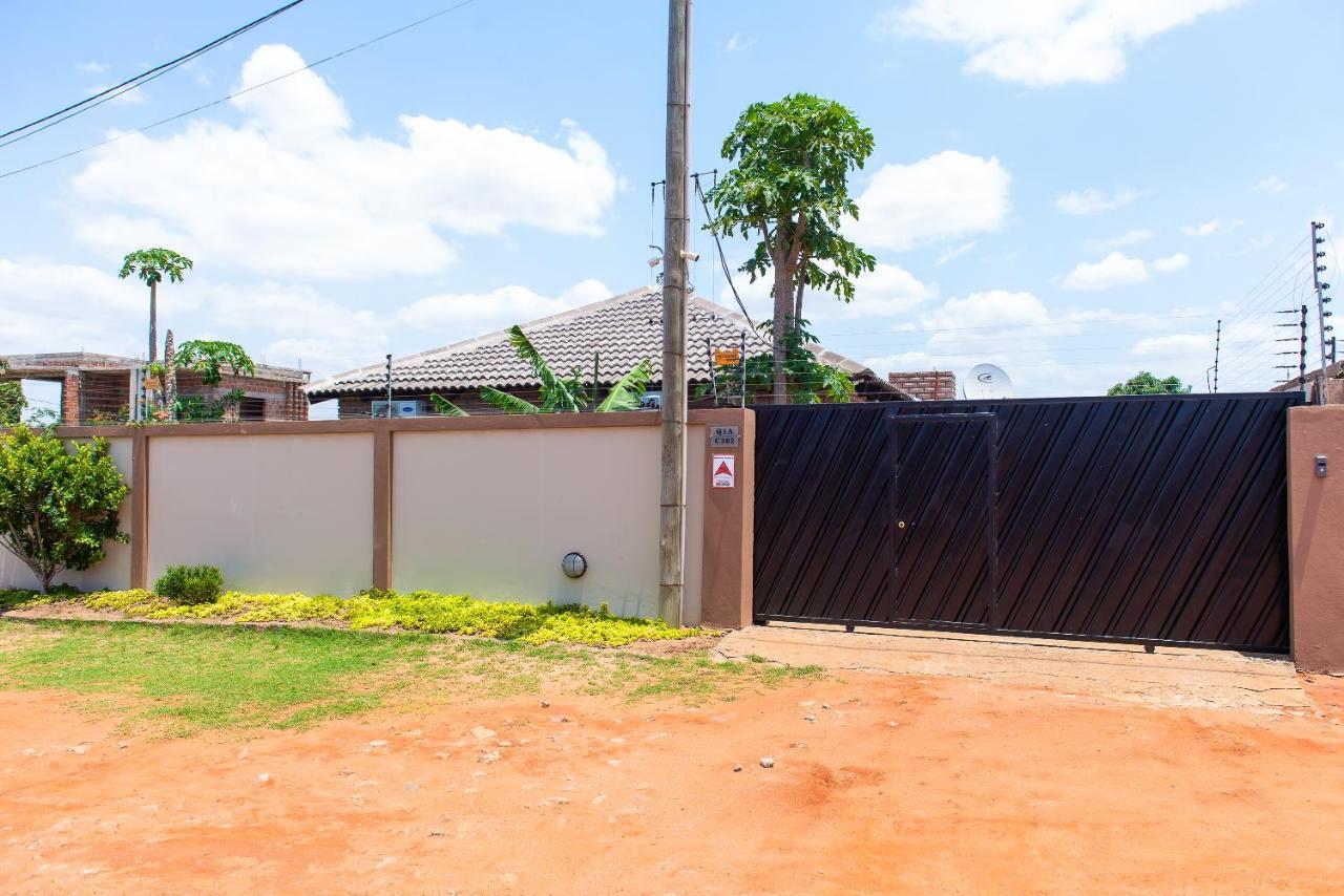 Casa Da Noleen Matola Bagian luar foto