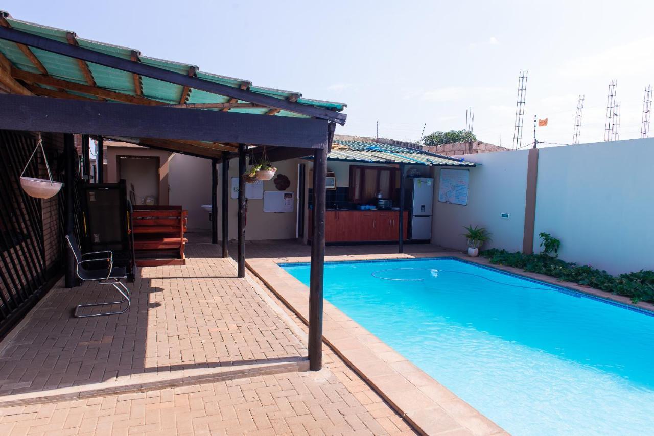Casa Da Noleen Matola Bagian luar foto