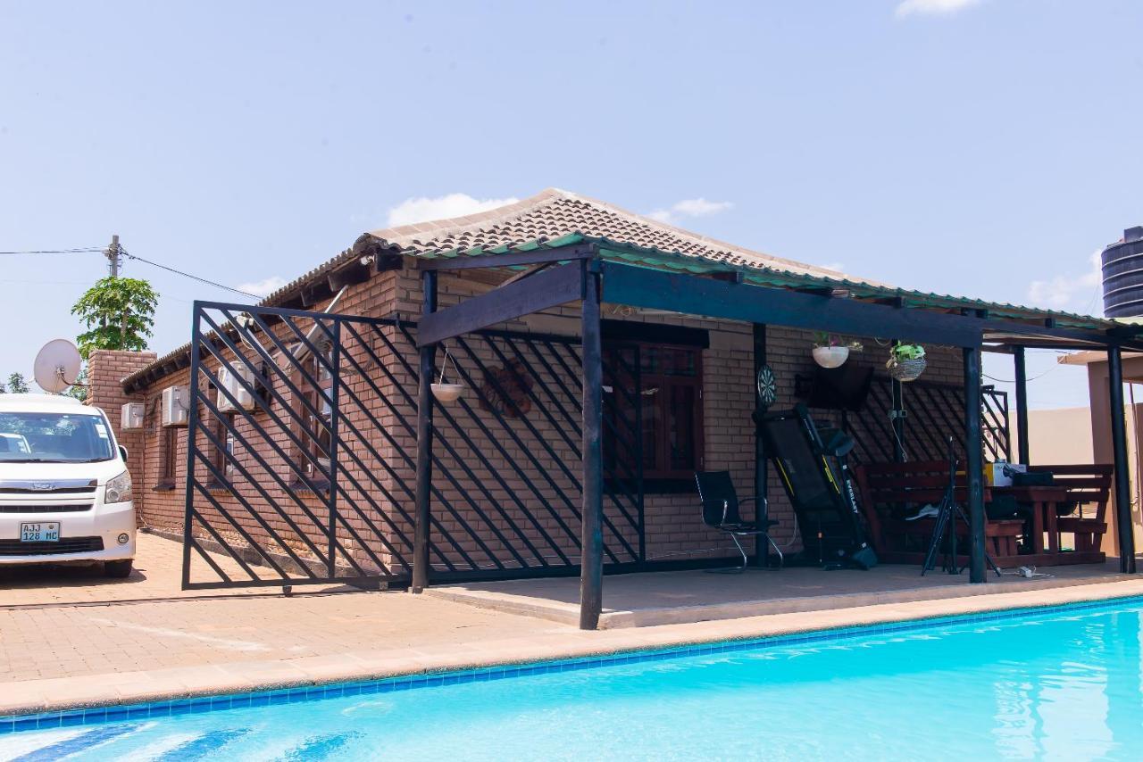 Casa Da Noleen Matola Bagian luar foto